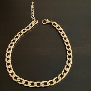 Elegant Gold Chain Necklace